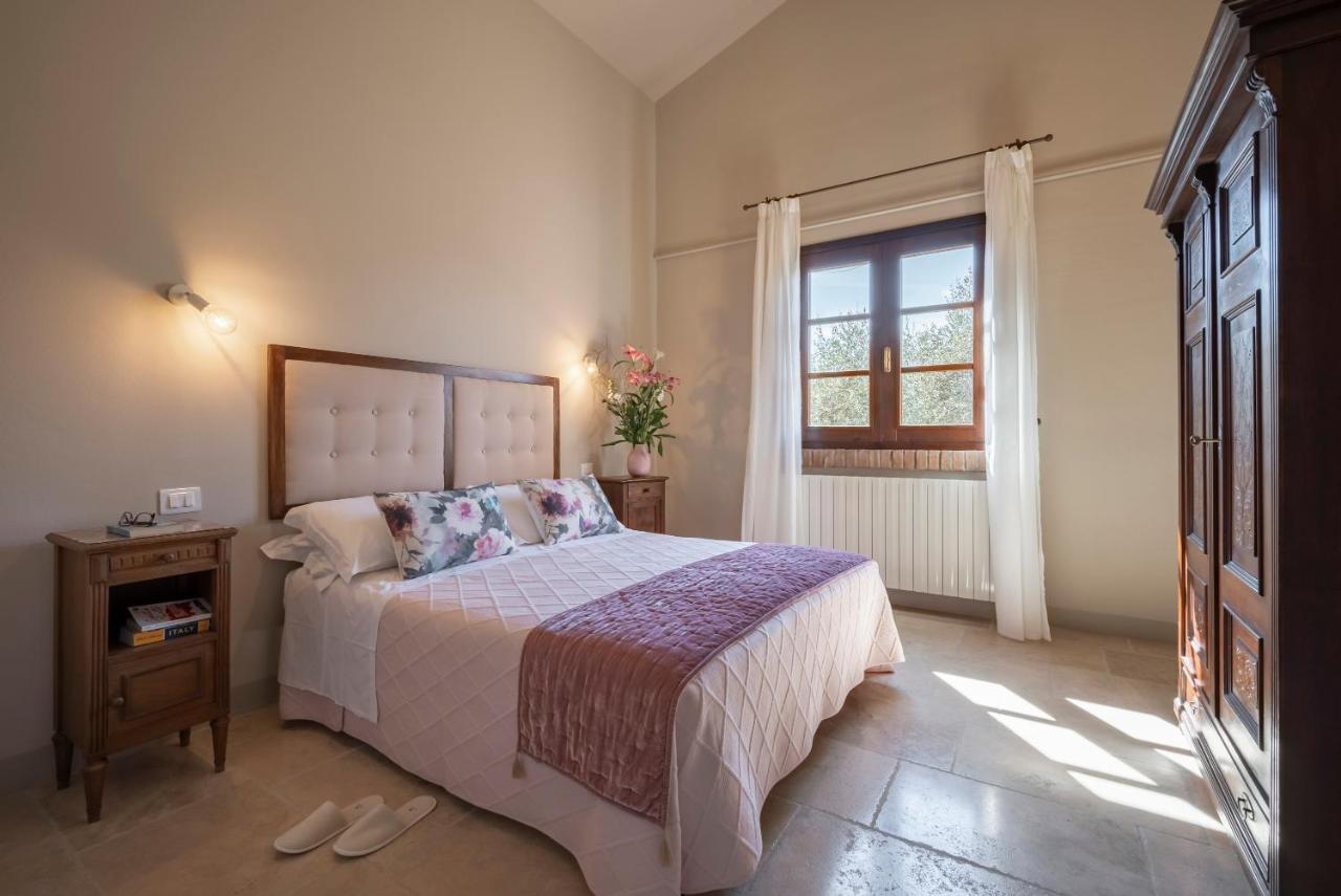 Agriturismo Tra Gli Ulivi, Chiappini Winery Болгери Екстериор снимка