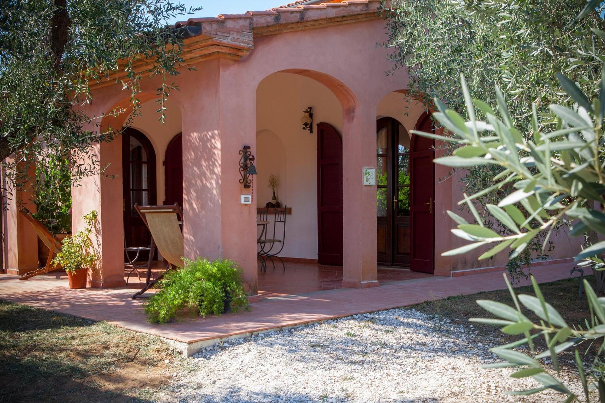 Agriturismo Tra Gli Ulivi, Chiappini Winery Болгери Екстериор снимка