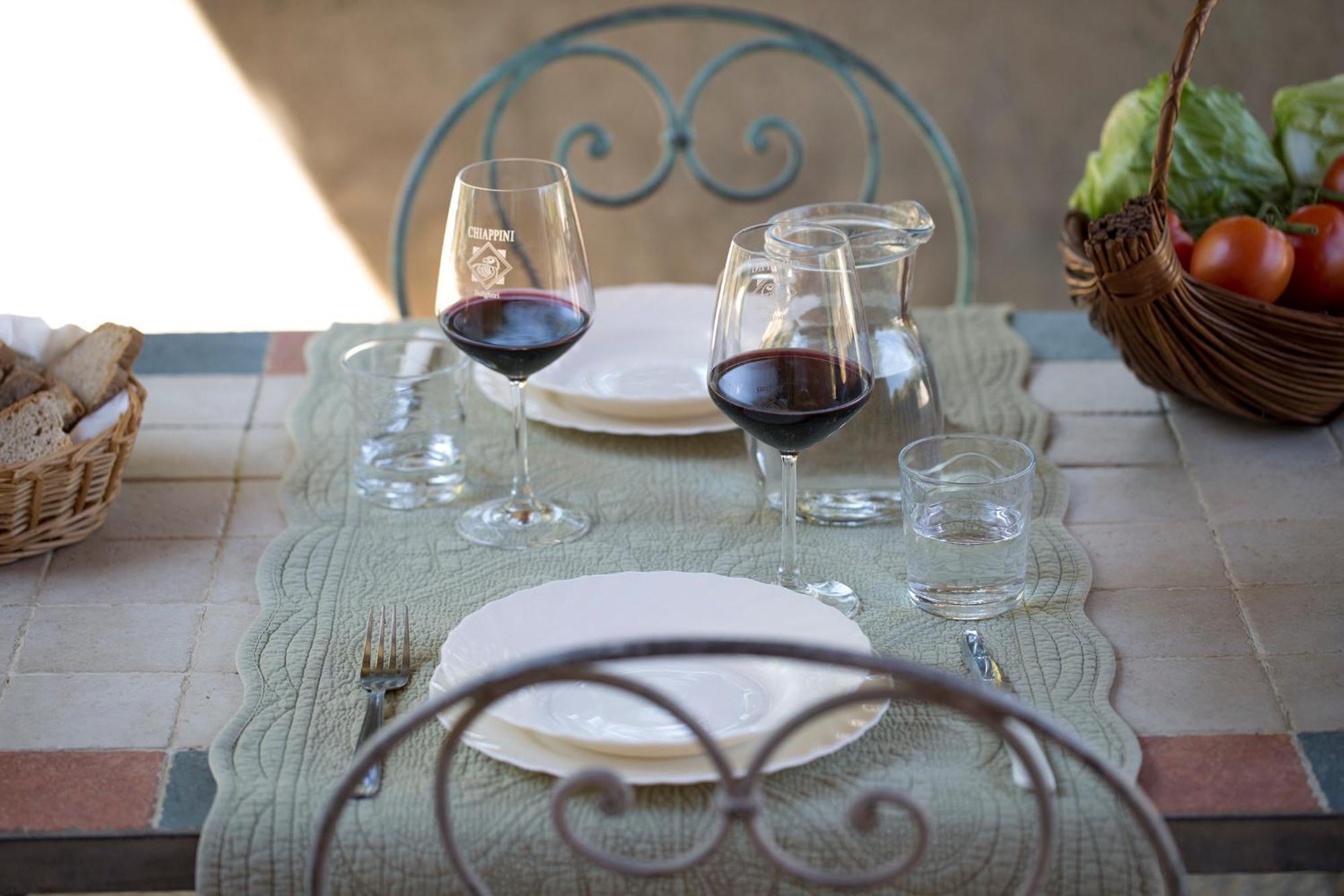 Agriturismo Tra Gli Ulivi, Chiappini Winery Болгери Екстериор снимка