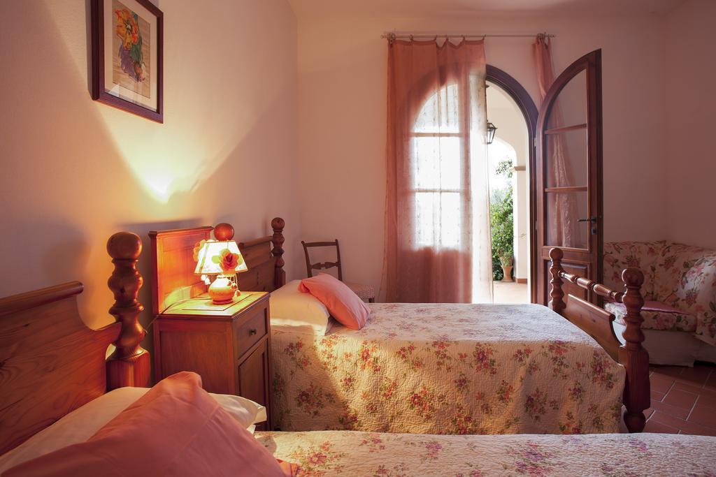 Agriturismo Tra Gli Ulivi, Chiappini Winery Болгери Екстериор снимка