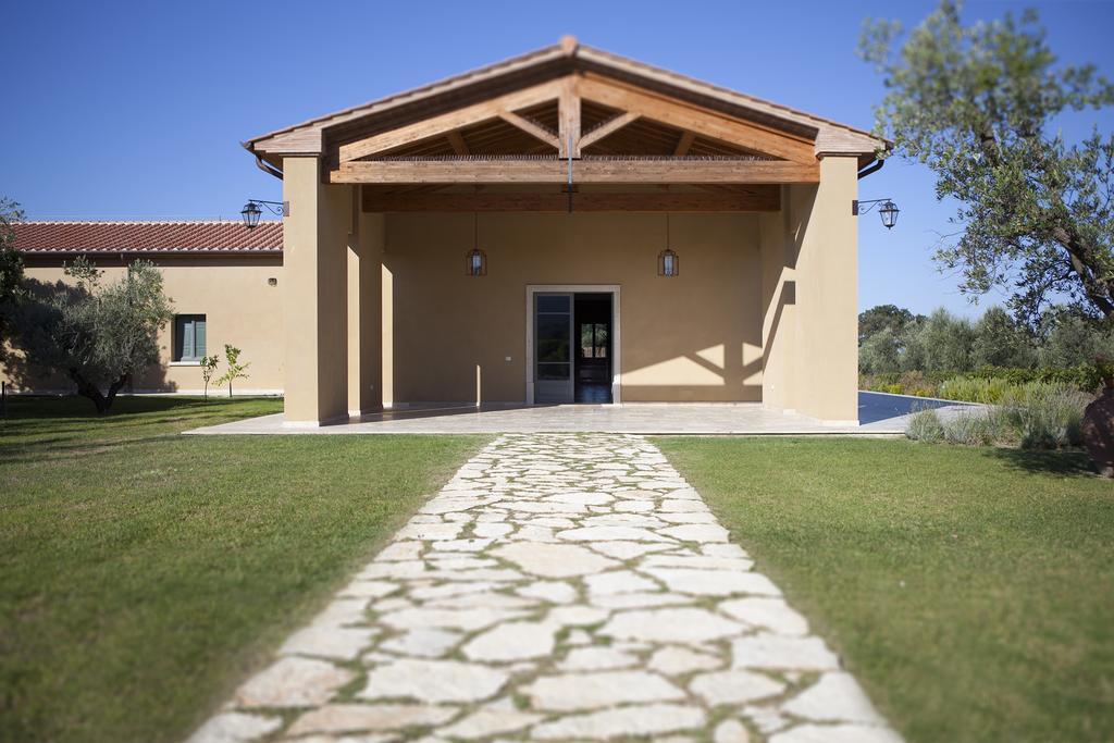 Agriturismo Tra Gli Ulivi, Chiappini Winery Болгери Екстериор снимка